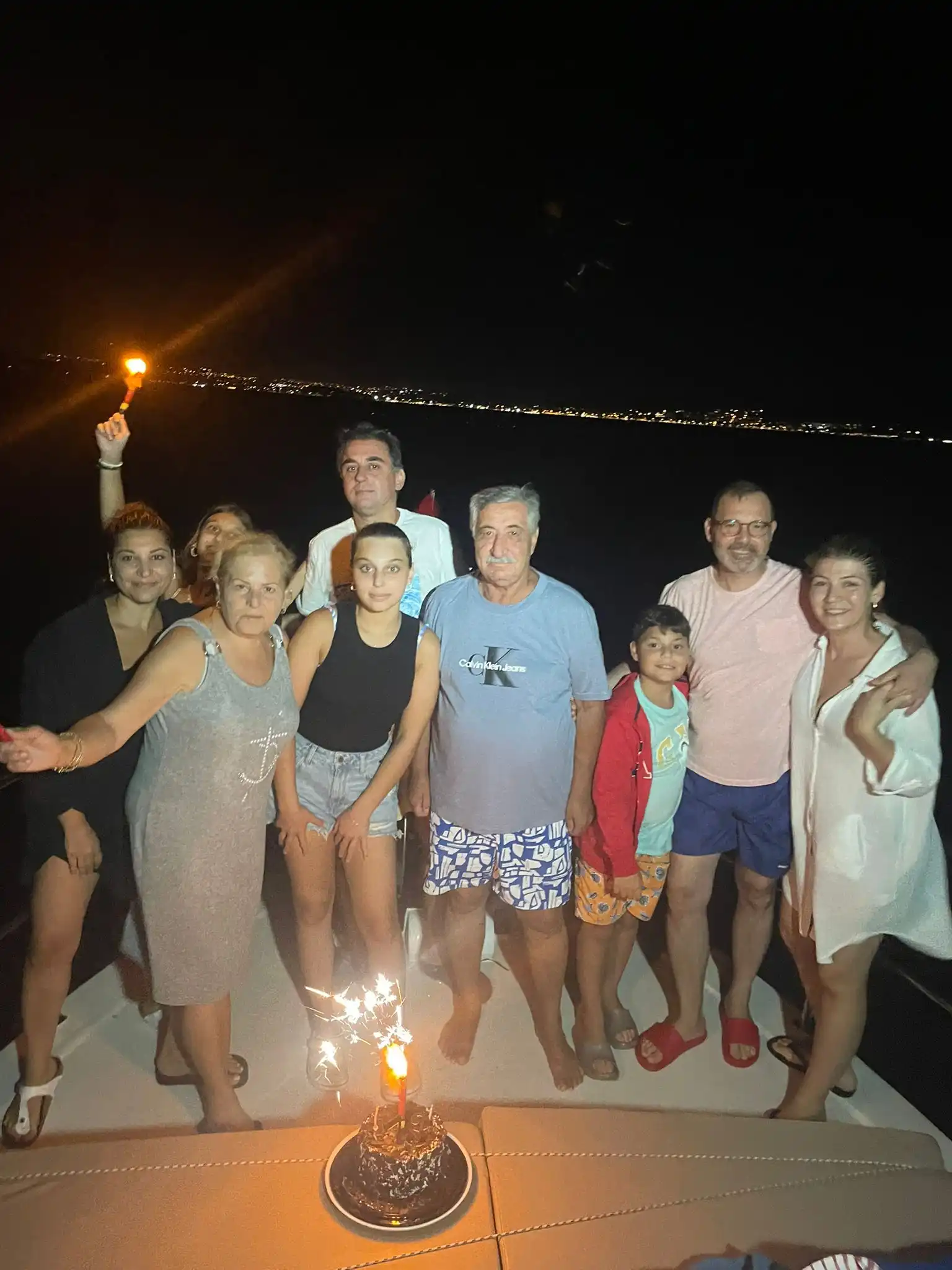 Doğum günü partisi tekne Ege