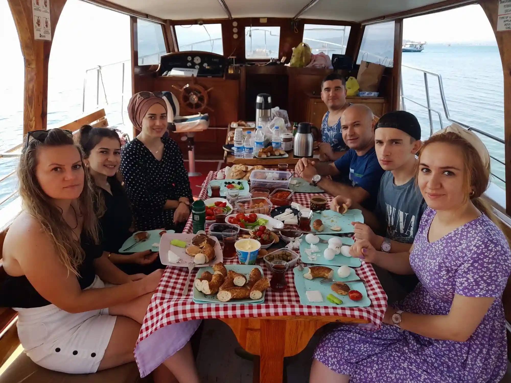 Özder Kaptan gezi tekne Ege